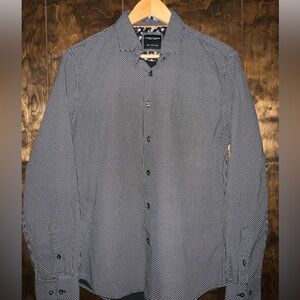 Men’s button down casual dress shirt